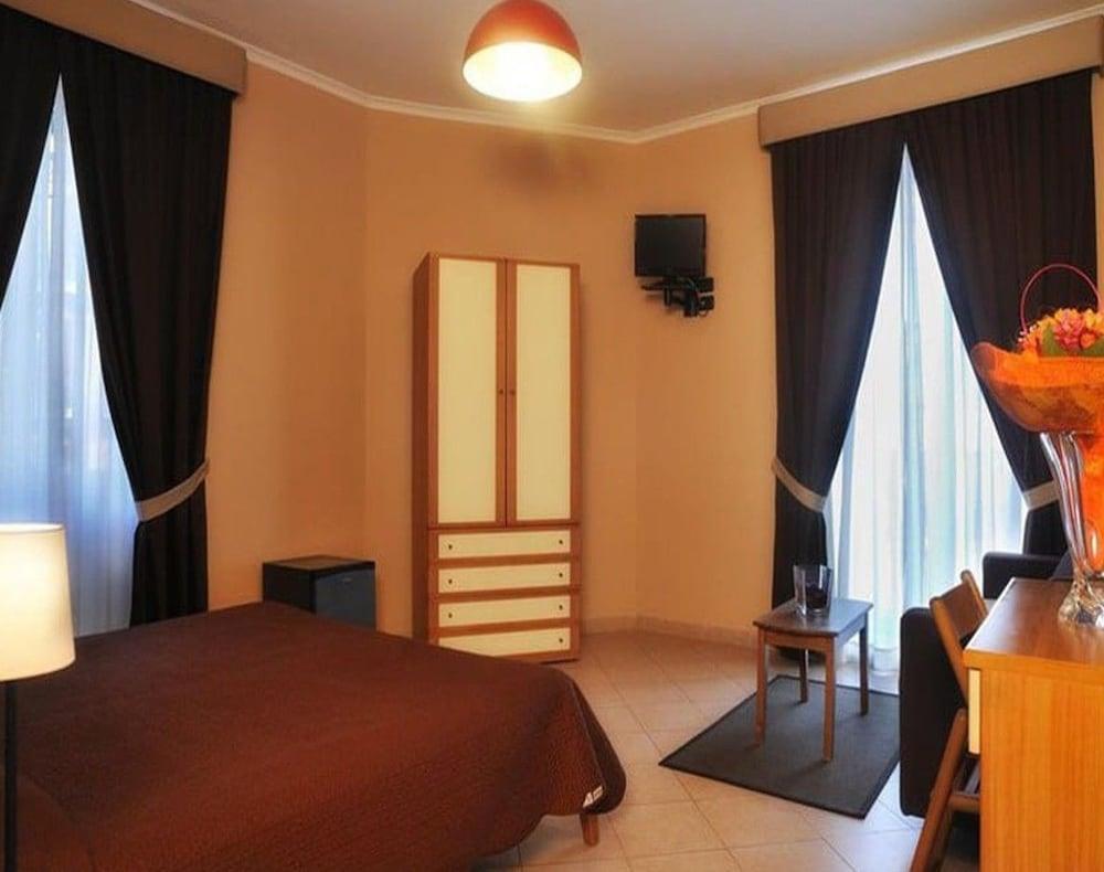 San Marco Hotel Неаполь Экстерьер фото